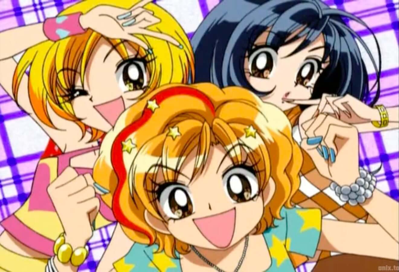 A close-up shot of the same 3 girls, showing off details of their accessories and hairstyles.