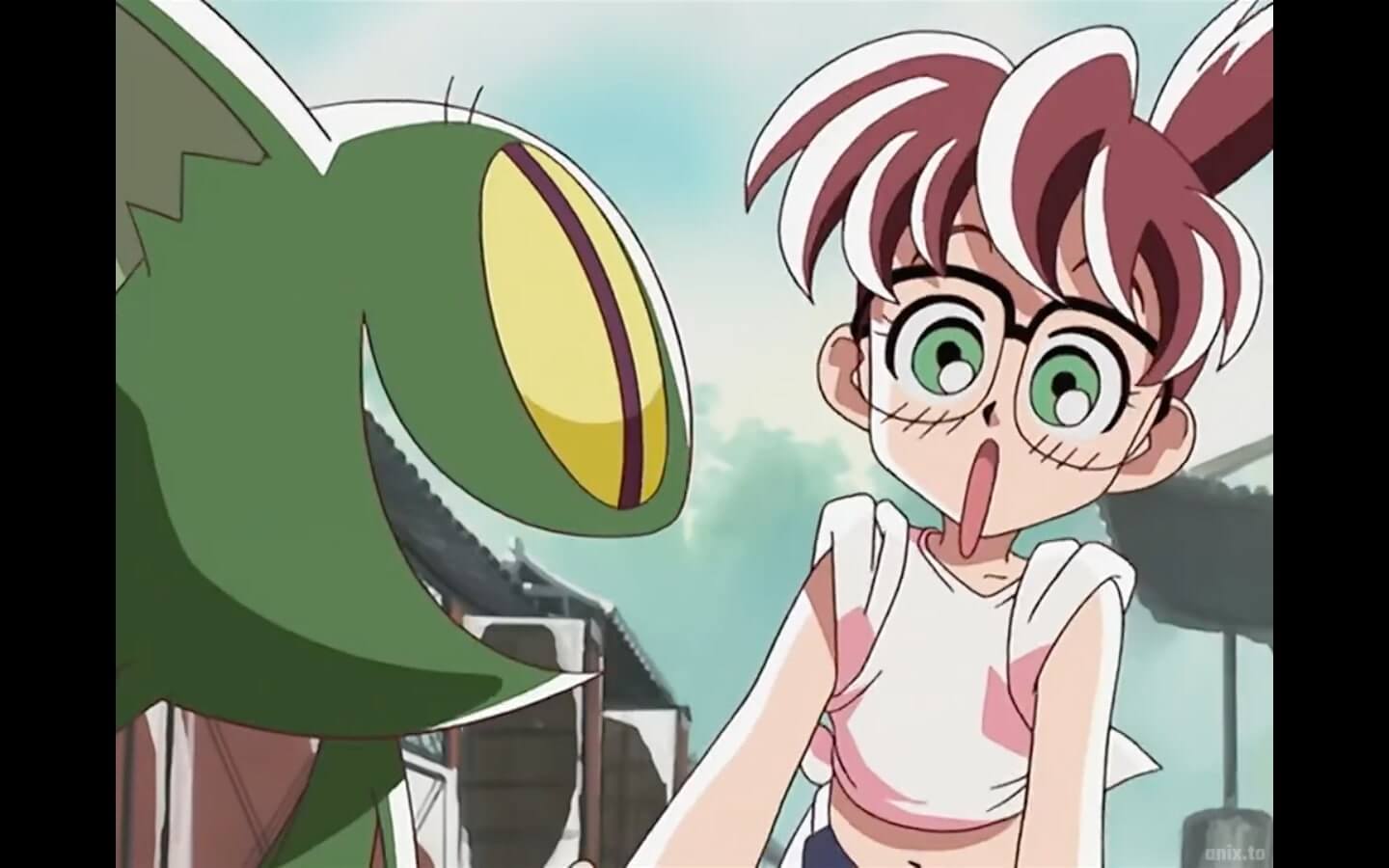 Marin encountering a weird green alien cat-shaped thing.